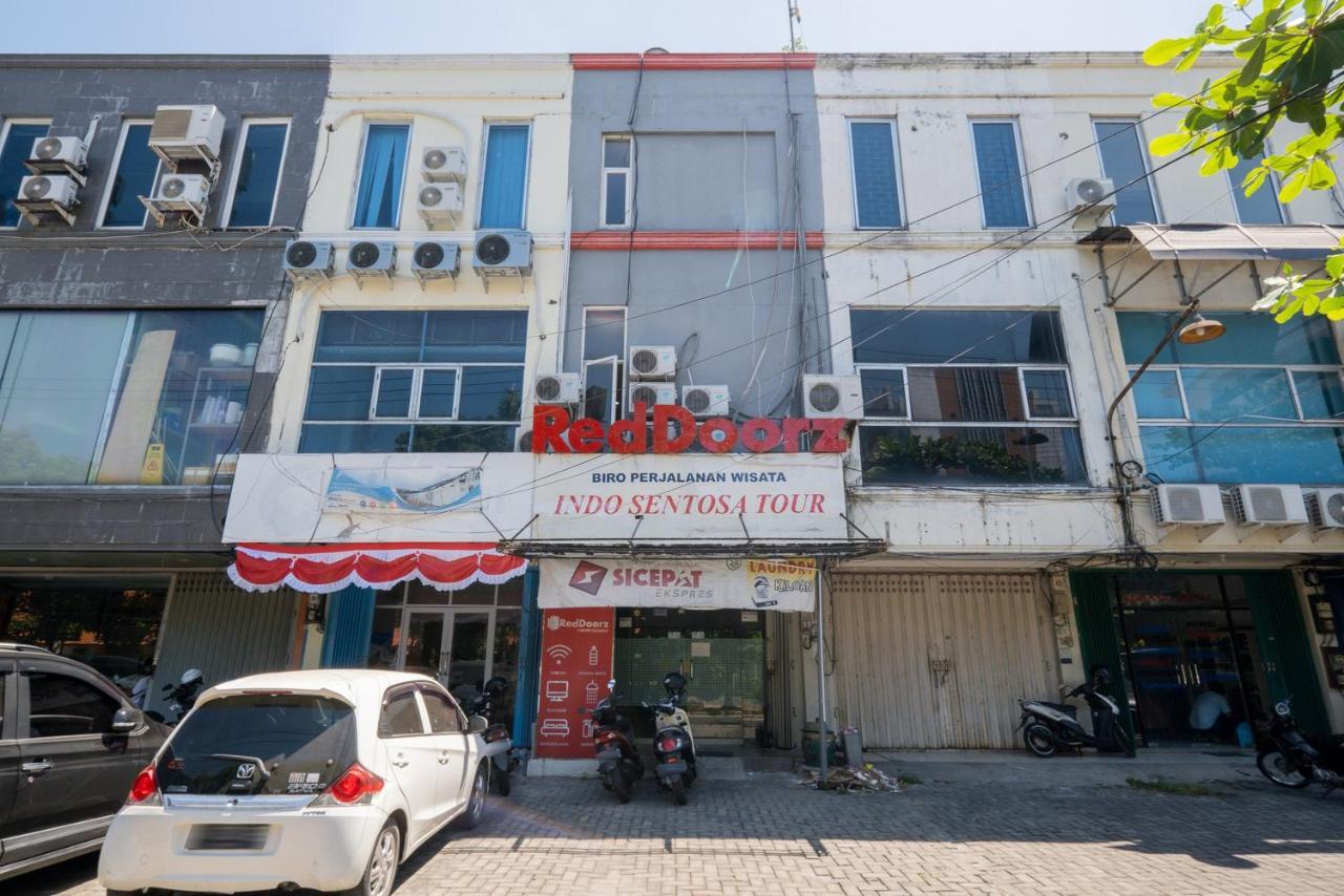 Reddoorz @ Darmo Surabaya Ξενοδοχείο Εξωτερικό φωτογραφία